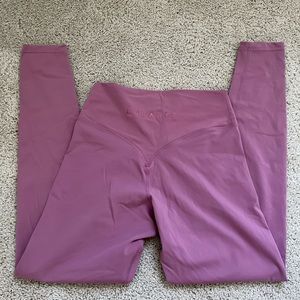 Balance Cloud Pant Leggings in Tourmaline. Size Medium. Worn once.